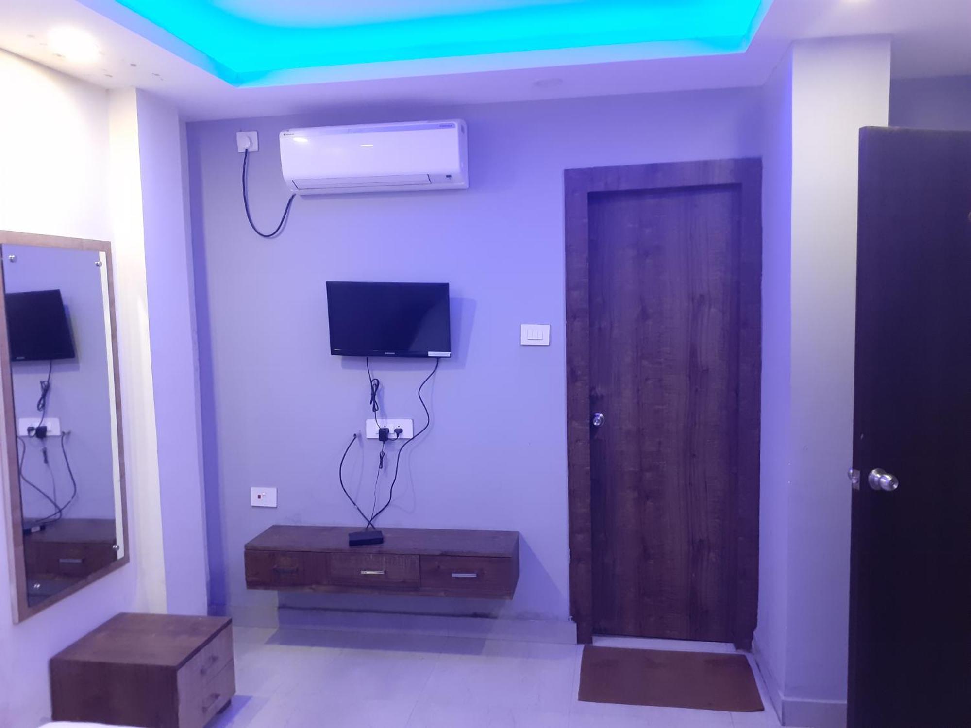 Hotel Delight Deluxe Pipra Dewas Номер фото